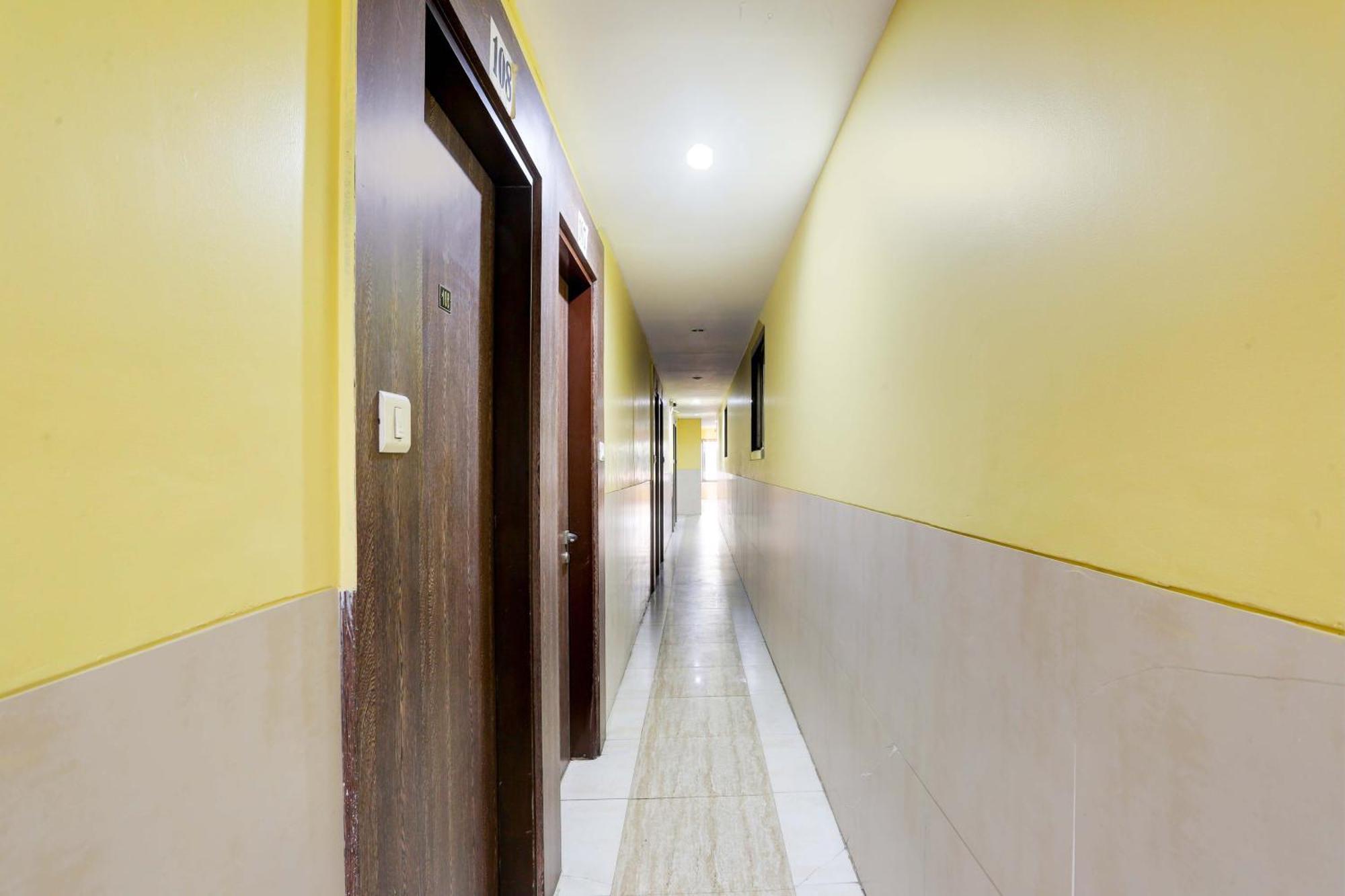 Super Hotel O Yatri Yadgar Navi Mumbai Exterior photo